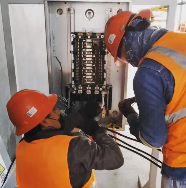Integración y armado de tableros de distribución eléctrica industrial